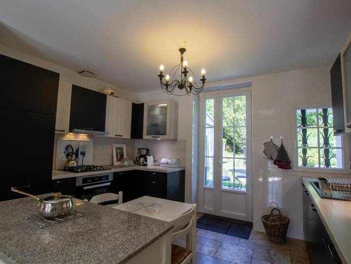 Location de vacances pour 6 personnes, avec terrasse ainsi que jardin et piscine à Maurens - 2