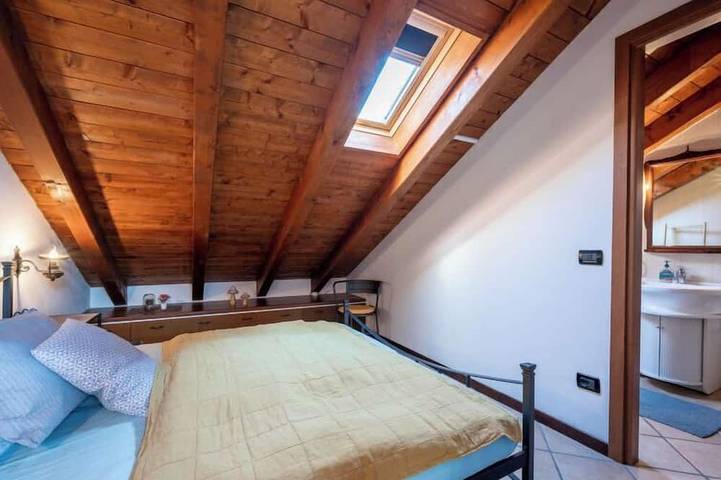 Gîte pour 5 personnes, avec piscine et balcon dans Pettenasco - 3