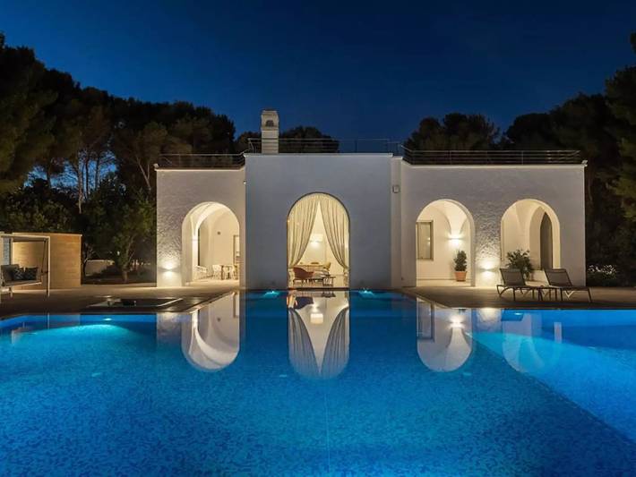 Location de vacances pour 4 personnes, avec piscine et jardin dans Marina di Pescoluse