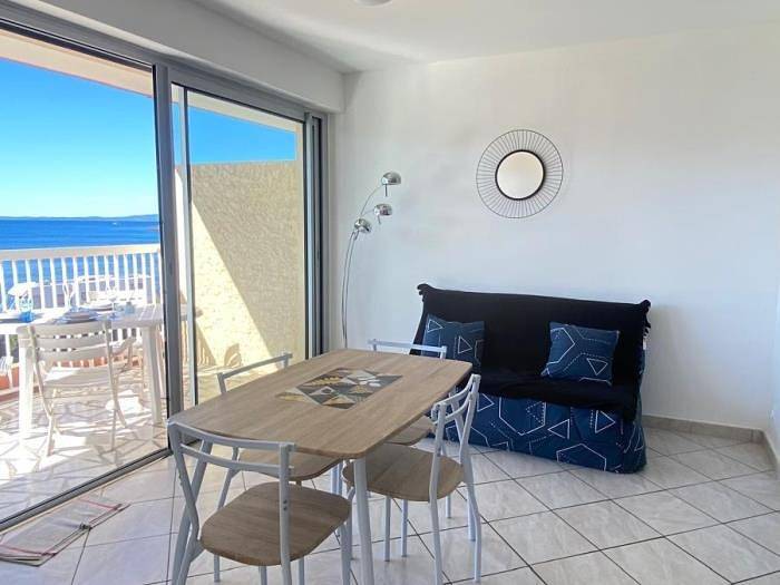 Gîte pour 3 personnes, avec jardin et vue sur l’océan, adapté aux familles dans Boulouris - 2