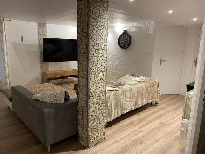 Location de vacances pour 6 personnes, avec vue et jardin, animaux acceptés à Échirolles - 2