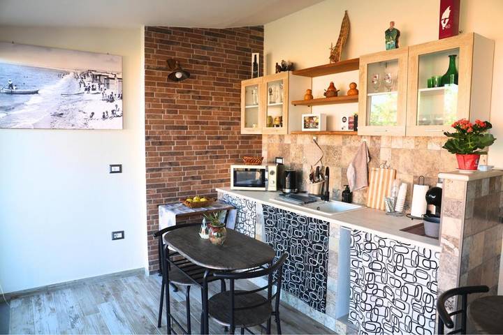 Gîte pour 2 personnes, avec terrasse à Cabras - 3