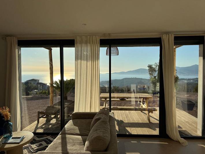 Maison d’hôte pour 4 personnes, avec jardin ainsi que terrasse et vue à Albitreccia - 2