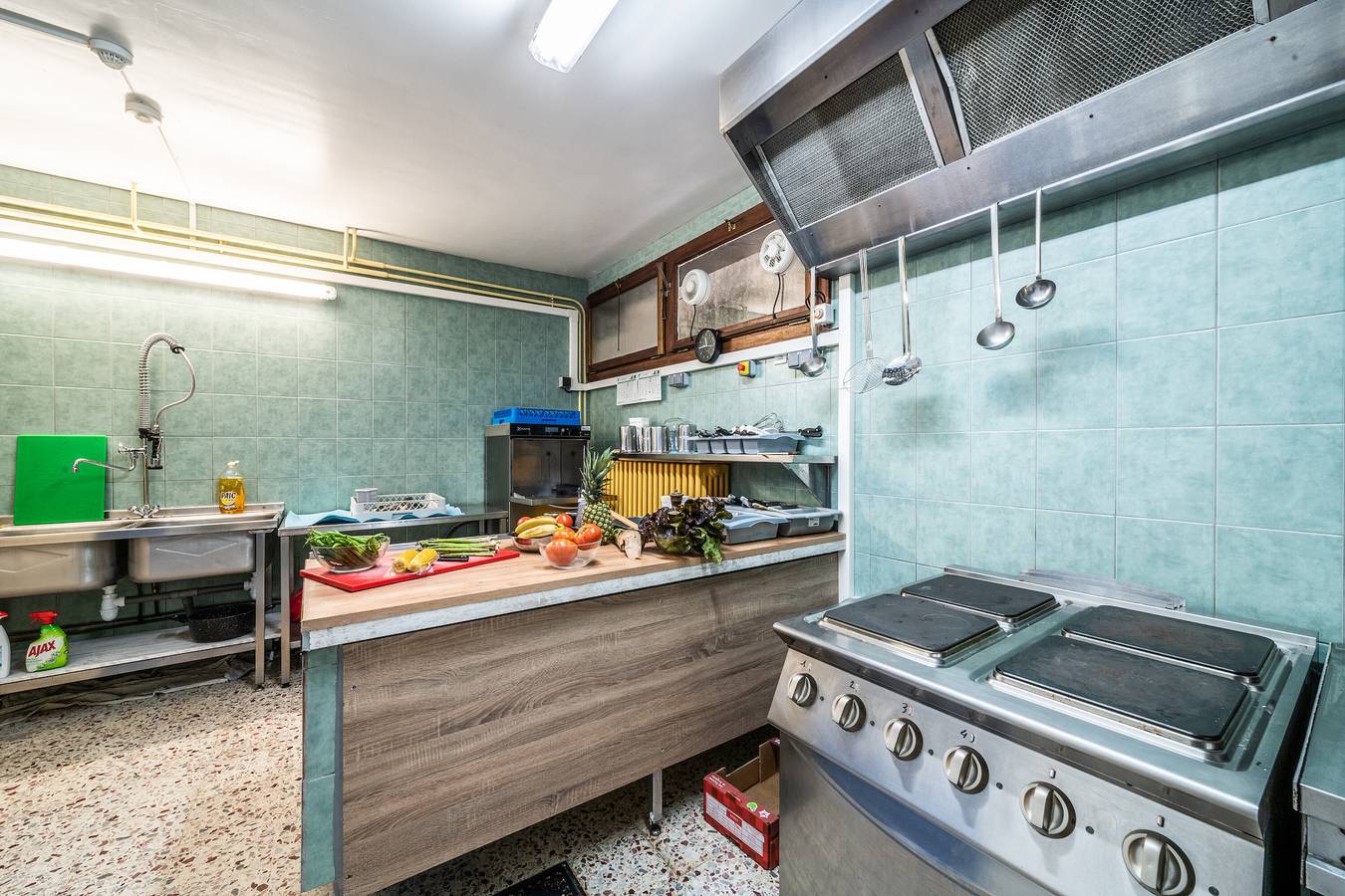 Appartement entier, Appartement 'Coeur De Charmy' pour 10 personnes, avec vue sur Montagnes et Spa bien-être in Abondance, Les Portes du Soleil