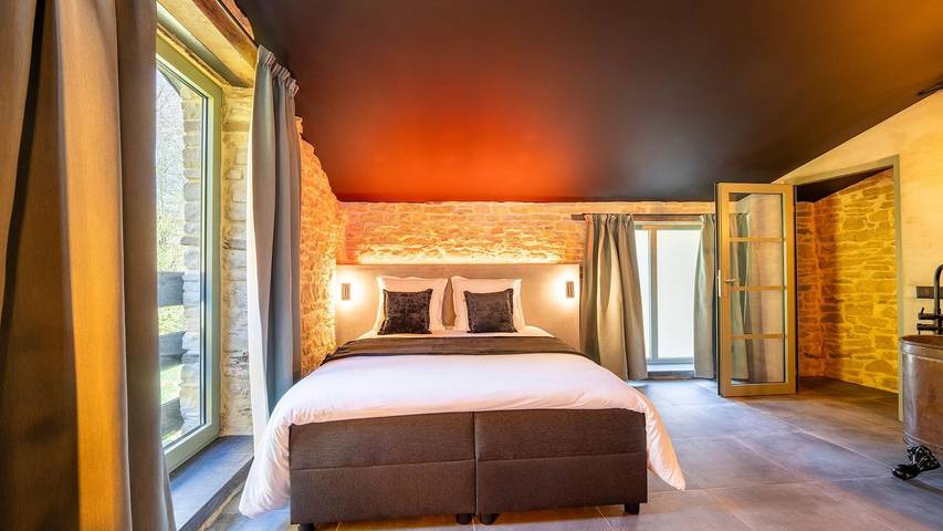 Location de vacances pour 3 personnes, avec jacuzzi ainsi que sauna et terrasse, animaux acceptés dans Virton - 3