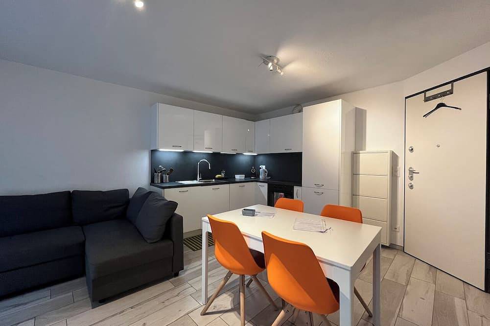 Lodge for 6 Guests in Lugano, Western Alps