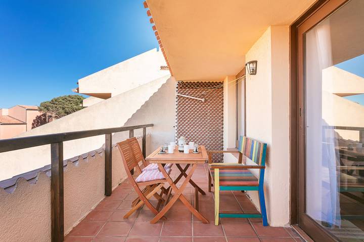 Appartamento intero, Trilocale in centro con vista mare in Palau (villaggio), Palau (Sardegna)