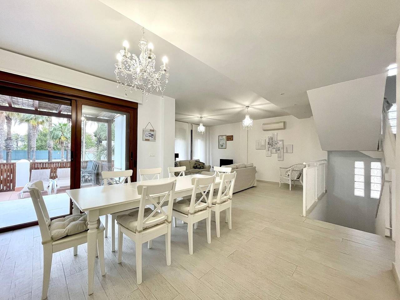 Villa soleada cerca del campo de golf in Playa Granada, Motril