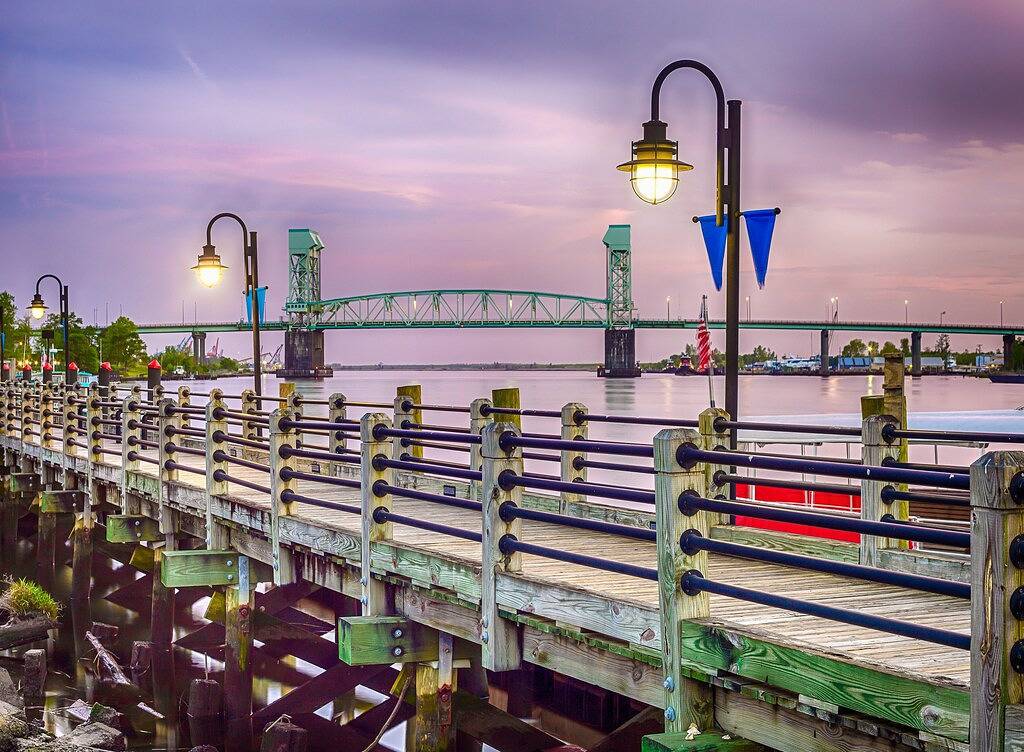 Ganze Wohnung, Dt~ Free parking~W/D ~Wifi~ Sunset river views in Wilmington, New Hanover County