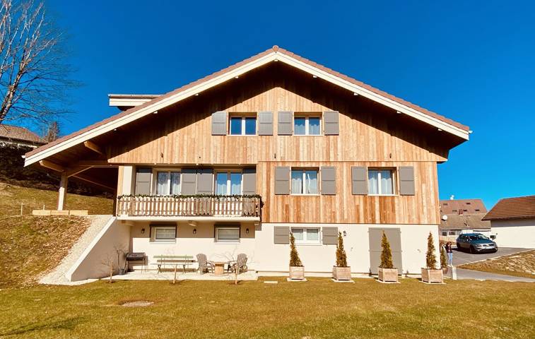 Appartement de vacances pour 6 personnes, avec jacuzzi ainsi que sauna et terrasse