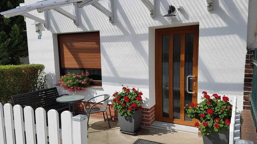Ferienwohnung für 2 Personen, mit Garten und Pool in Dessau-Wörlitzer Gartenreich