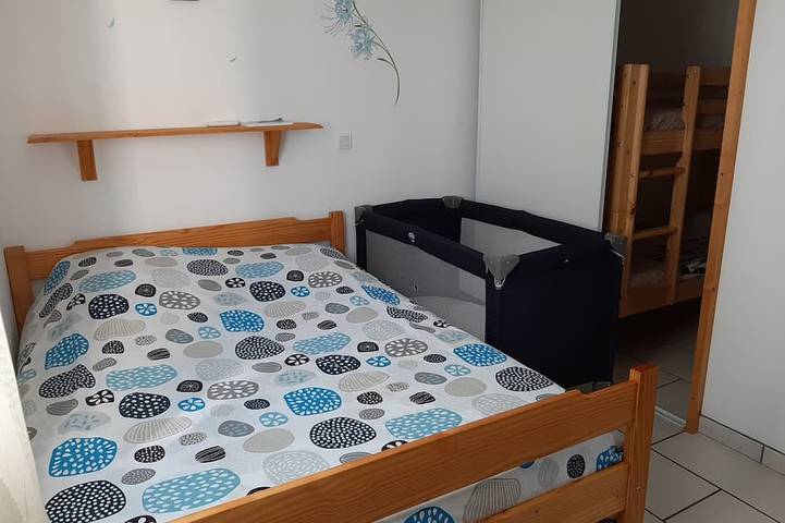 Gîte pour 4 personnes, avec terrasse et jardin dans Tour Barberousse Chateau De Gruissan - 3