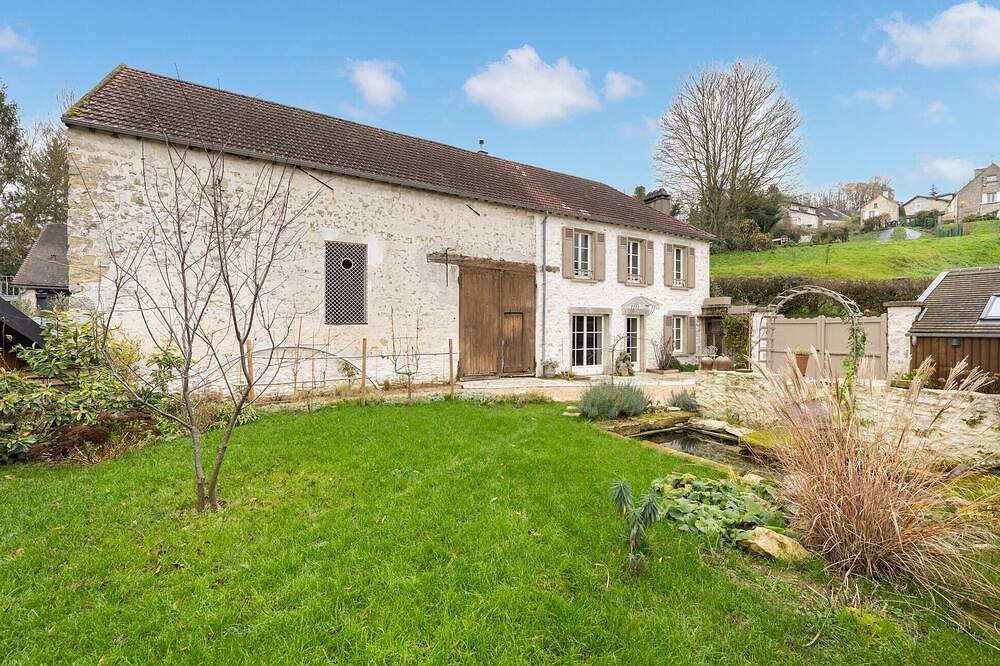 Amazing home in Vienne-en-Arthies in Vienne-en-Arthies, Vexin Français Regional Natural Park