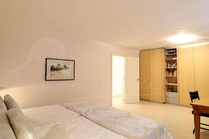 Luxusvilla mit privatem Pool an der Costa Brava in Palau-saverdera, Oberampurien