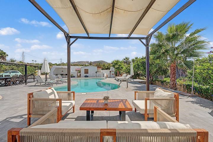 Villa „Finca Raziel“ mit Pool, Bergblick und Wlan in Cártama, Cordillera Penibética