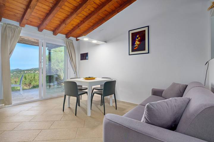 Location de vacances pour 4 personnes, avec Jardin dans Olbia