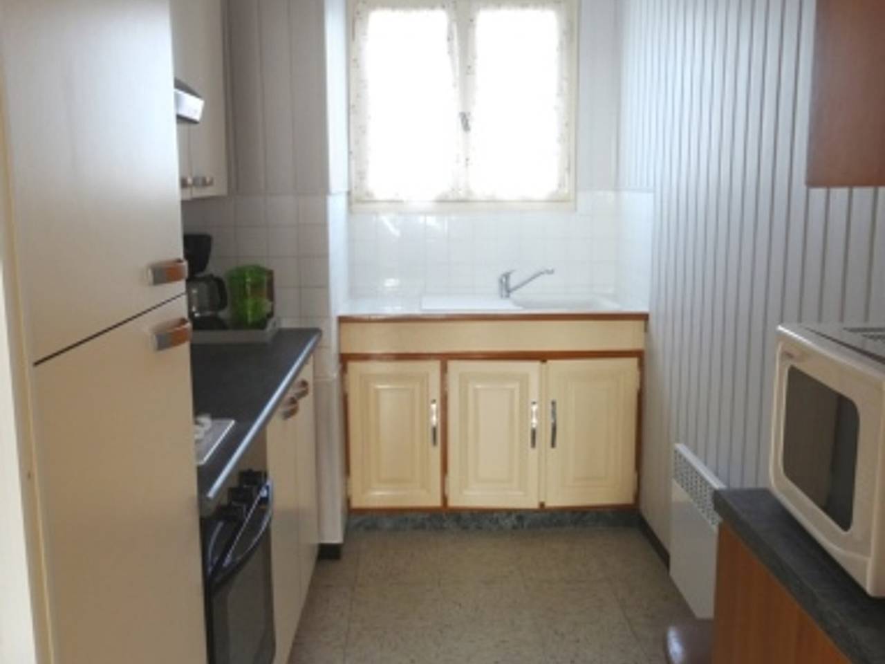 Appartement entier, Appartement lumineux accès plage, 5 pers max, tennis, parking in L'Aiguillon-la-Presqu'île, Vendée