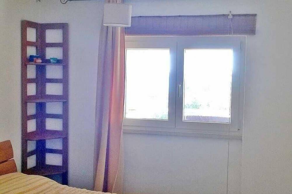 Casa rústica, vista al mar, 6 personas, terraza con barbacoa. in Sesimbra, Halbinsel von Setúbal