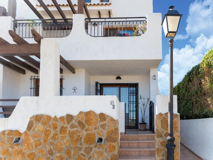 Holiday apartment for 6 people, with garden and terrace as well as pool - 1