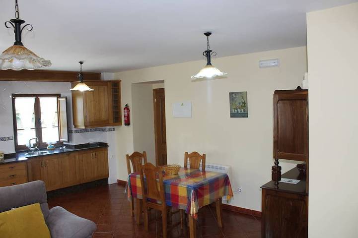 Apartamentos Casa Cerolleiro: apartamento para 4 personas in Castropol, Costa Verde