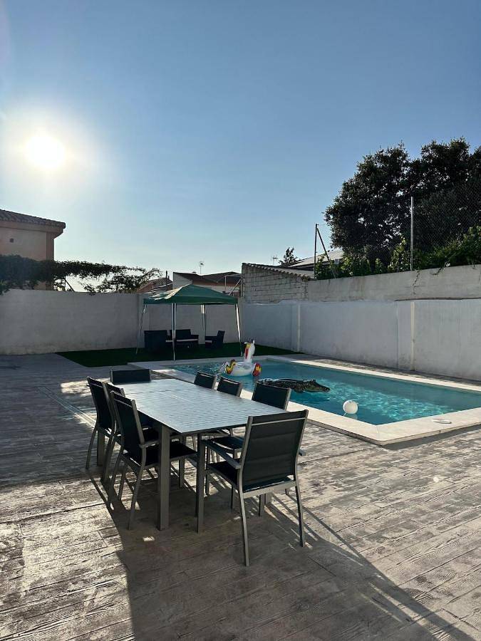 Maison de vacances pour 8 personnes, avec balcon ainsi que jardin et piscine - 1