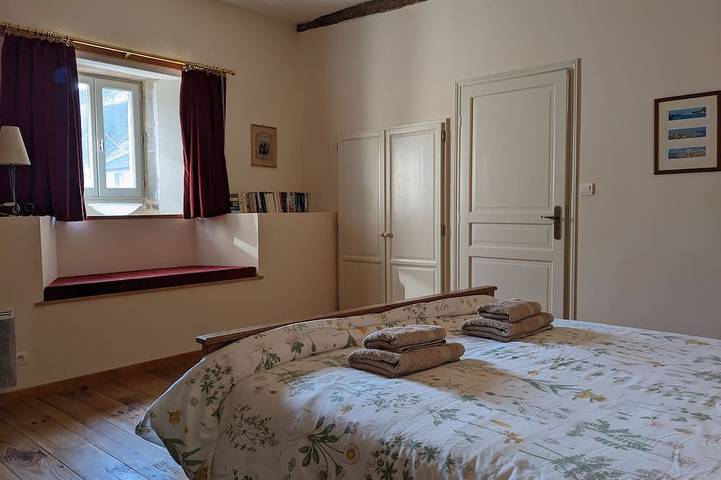 Location de vacances pour 4 personnes, avec balcon à Saint-Gengoux-le-National - 4
