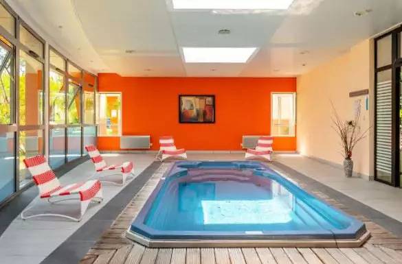 Camping pour 6 personnes, avec terrasse et piscine dans le Lot-et-Garonne - 3