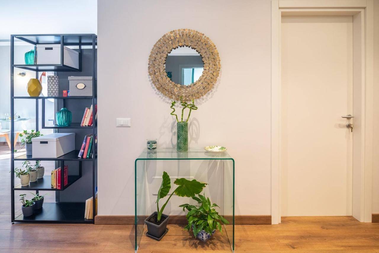 Double or Twin Room with Private Bathroom in Monterotondo, Province de Rome