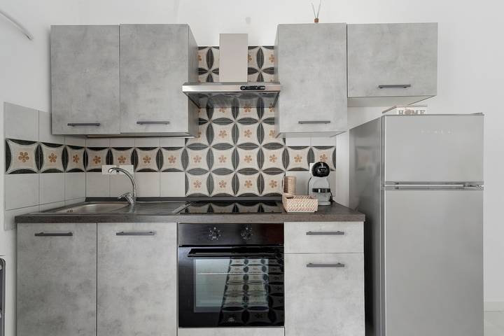 Apartamento entero, Apartamento 'Dimora Collina 3' con terraza, Wi-Fi y aire acondicionado in Sannicola, Golfo de Tarento