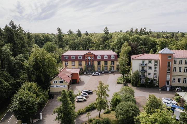 Hotel für 2 Personen, mit Terrasse und Garten sowie Ausblick in Rheinbach