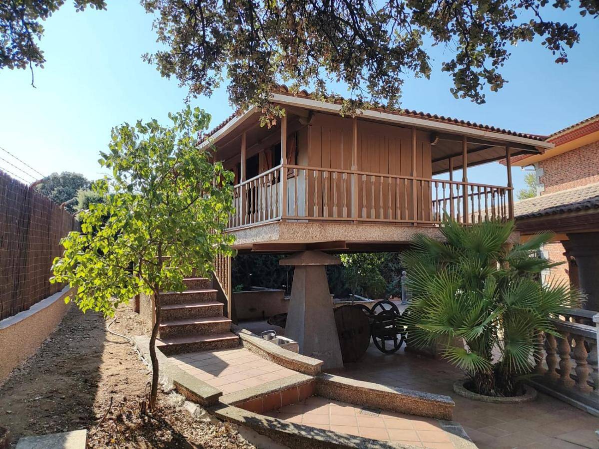 Villa in Casarrubios del Monte, Área Metropolitana de Madrid