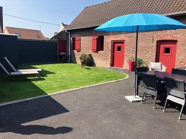 Location de vacances pour 5 personnes, avec Terrasse ainsi que Jardin et Vue dans Andres