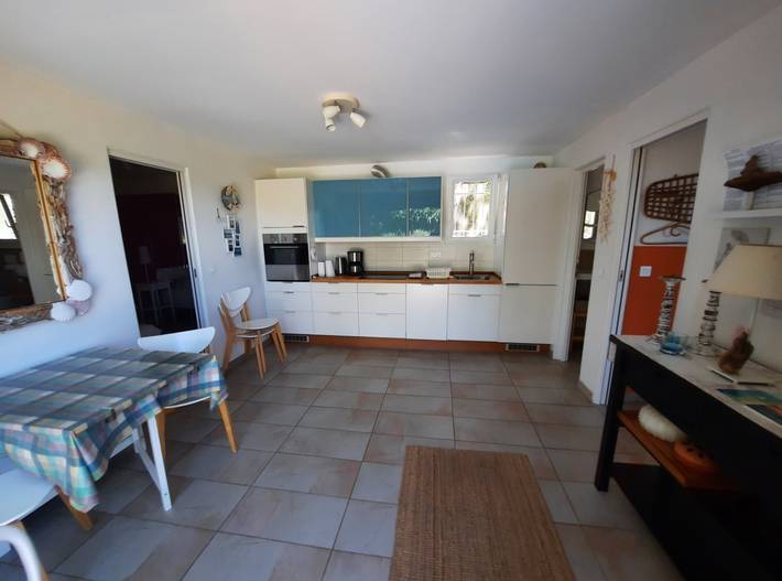 Gîte pour 4 personnes, avec terrasse ainsi que jardin et piscine à Porto-Vecchio - 3
