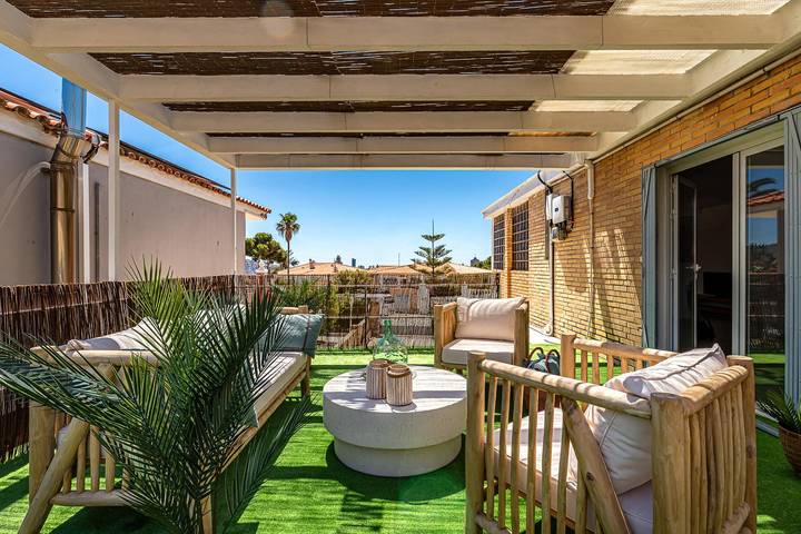 Chalet para 10 personas, con jardín y piscina en Marina Baja - 2