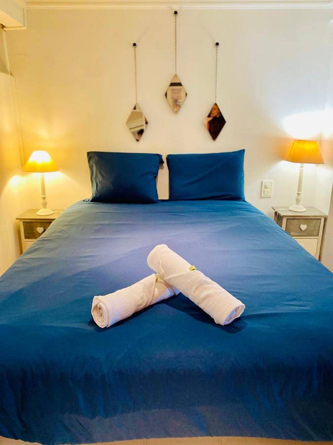 Appartement entier, ''La Marine'' T2 en plein centre, vue sur le canal in Sète, Côte méditerranéenne (France)