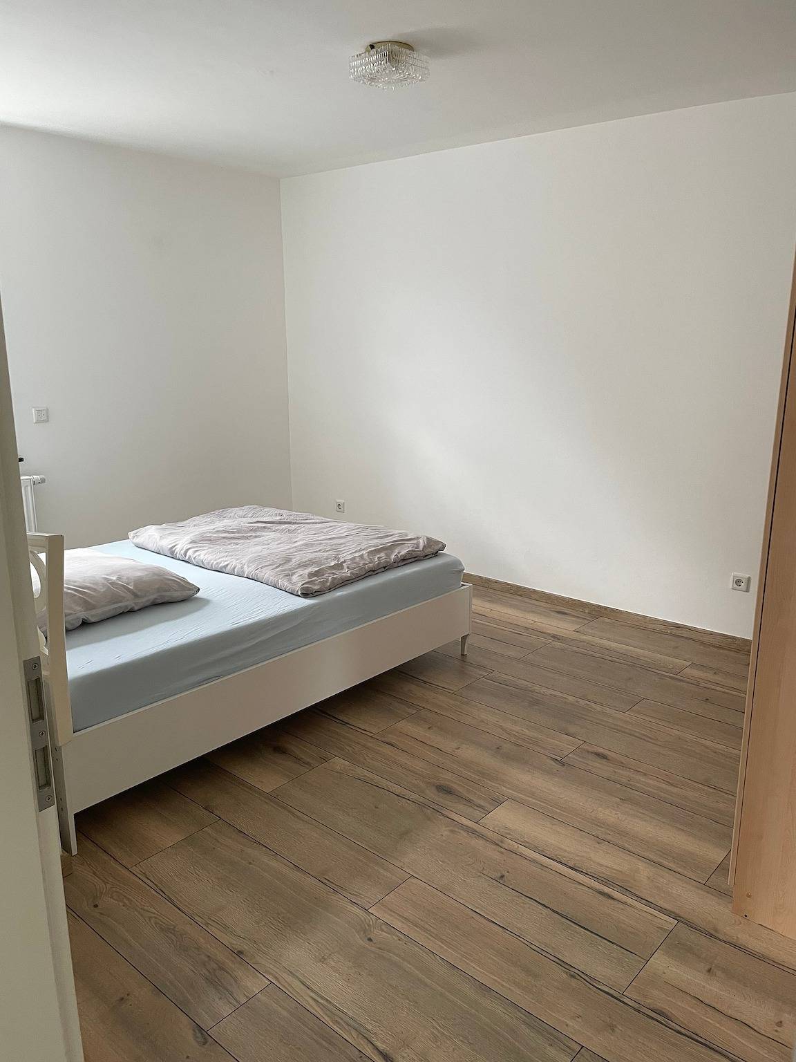 Ganze Wohnung, Apartment „Lenne Wald“ mit Bergblick, privatem Garten und Balkon in Werdohl, Märkischer Kreis