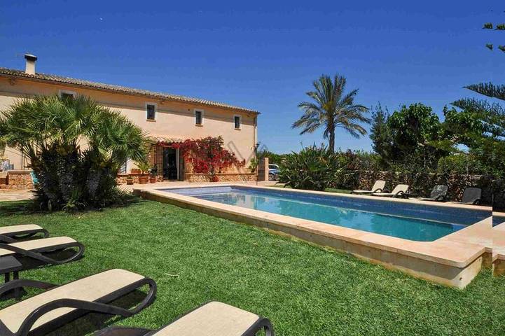 Cottage für 9 Personen, mit Garten und Balkon sowie Pool - 1