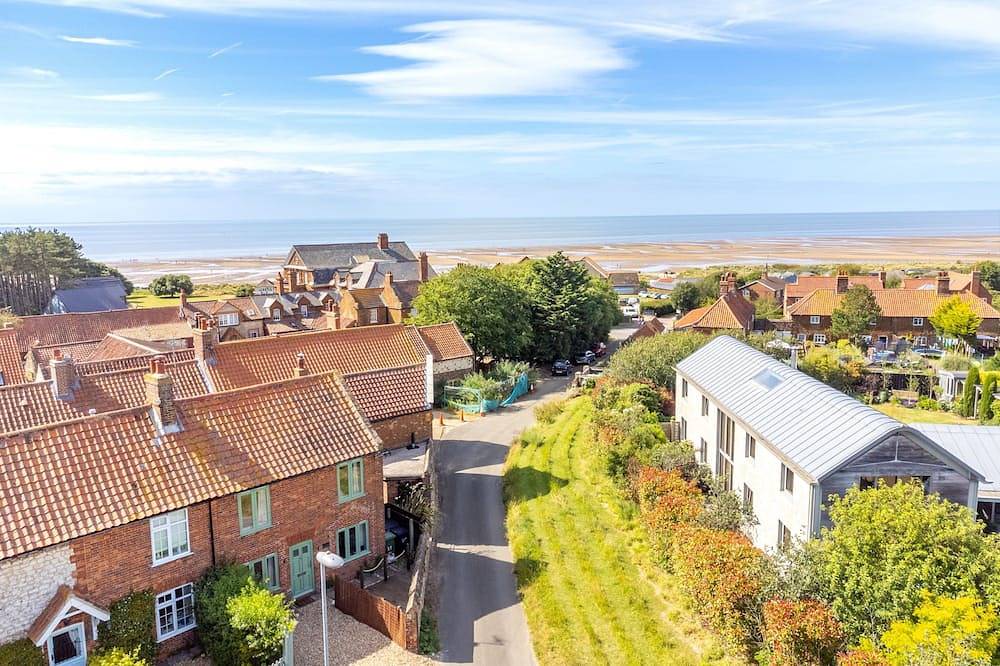 27 Sea Lane, Old Hunstanton, Norfolk in Old Hunstanton, Norfolk Coast