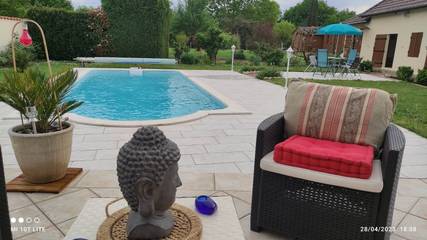 Chambre d’hôte pour 2 personnes, avec jardin et piscine à Mouleydier