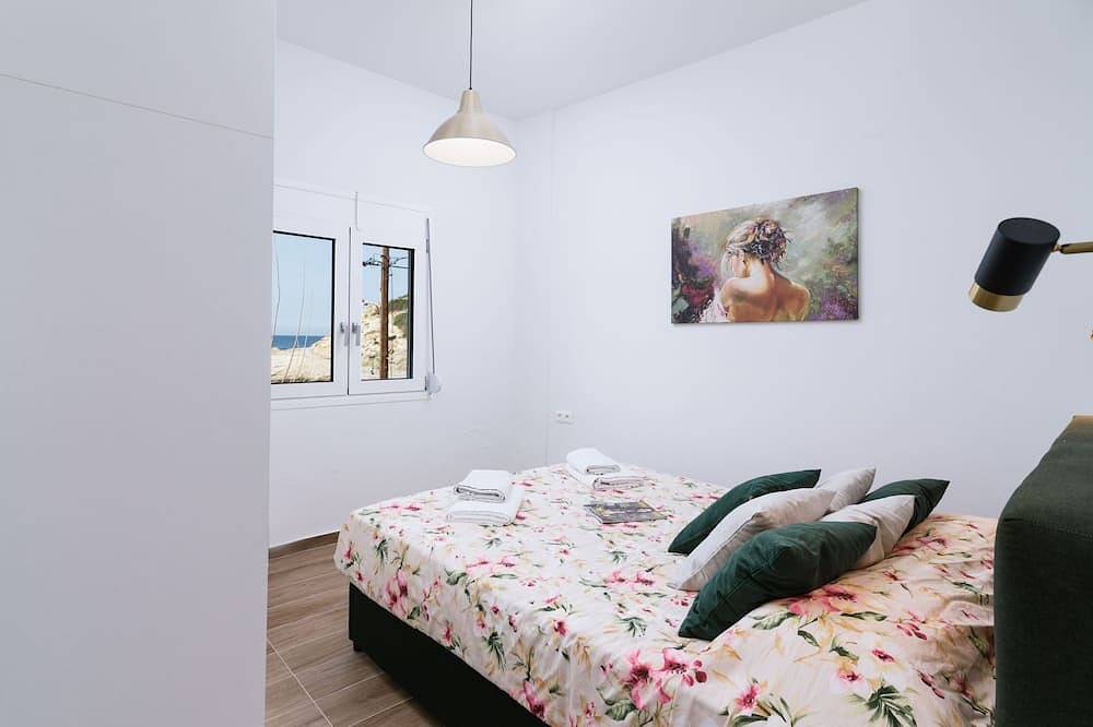 Ganze Wohnung, Strandapartment mit Pool ideal für Familien in Lygaria, Achlada