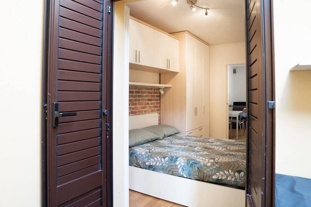 Ganze Wohnung, Comfortable 42 sqm apartment, able to accommodate up to 4 people, located on the ground floor of a building.The property is located a stone's throw from the historic center of Ravenna, in a quiet, residential area full of services. With a short walk you in Ravenna, Ravenna Provinz