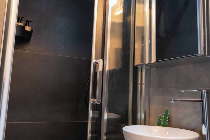 Ganze Wohnung, Cosy, pleasant studio just a stone's throw from Paris in Saint-Denis, Seine-Saint-Denis