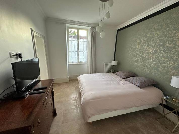 Chambre d’hôte pour 2 personnes, avec jardin ainsi que piscine et vue, animaux acceptés dans le Cher - 3