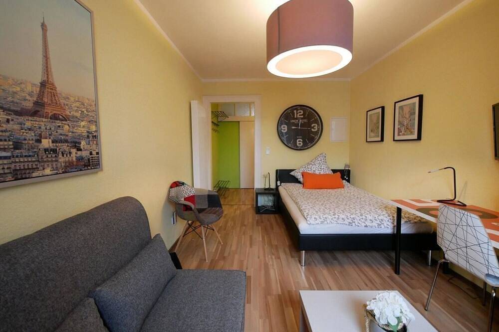 Entire apartment, Ferienwohnung\/App. für 2 Gäste mit 30m² in Solingen in Solingen, Bergisch region