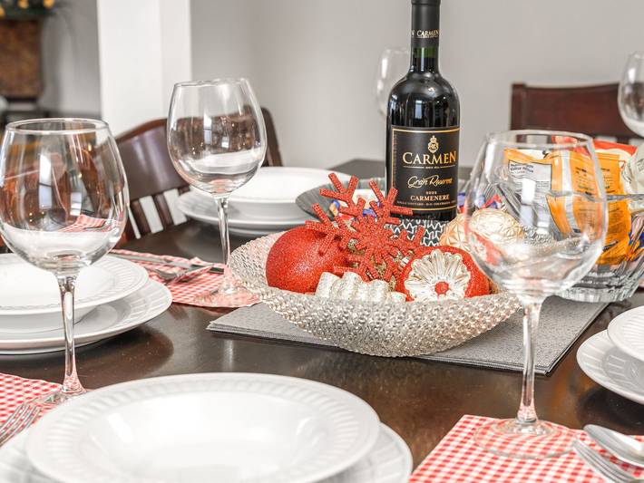 Holiday home for 10 people, with garden in Calgary