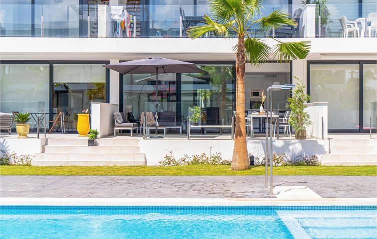 Ferienwohnung für 6 Personen, mit Terrasse und Pool