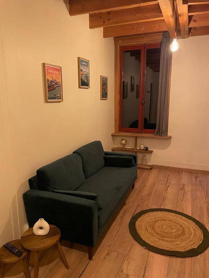 Gîte pour 2 personnes, avec terrasse à Notre-Dame-de-Sanilhac - 2