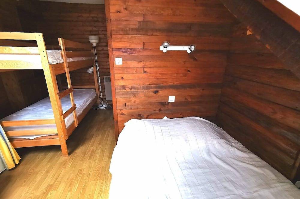 Ganze Wohnung, Apartment T2, Mountain View, center, ski, cures, close to cable cars and thermal baths in Luchon-Superbagnères, Bagnères-de-Luchon