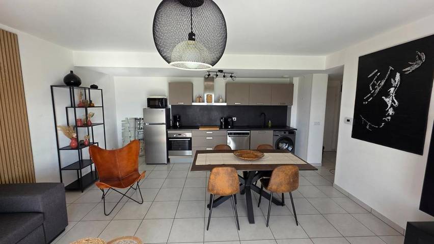 Appartement de vacances pour 6 personnes, avec Balcon ainsi que Terrasse et Vue