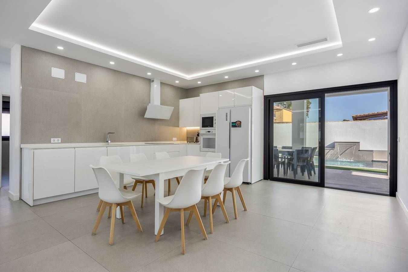 Casa Vacacional 'Private Oasis' con Piscina Privada, Wi-Fi y Aire Acondicionado in Chiclana de la Frontera, Costa de la Luz